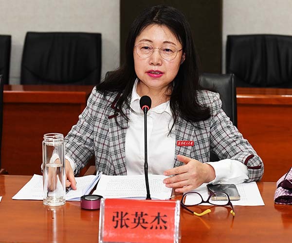 昆明理工大学党委书记张英杰充分肯定了玉溪市转型发展思路,认为玉溪